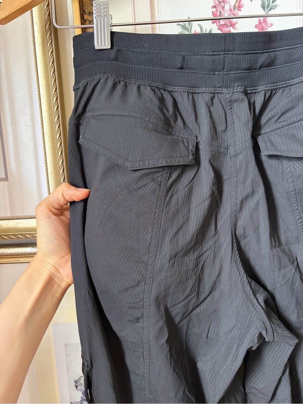 Lululemon Dance Studio Relaxed-Fit Mid-Rise Cargo Jogger Black XS - Picture 5 of 10